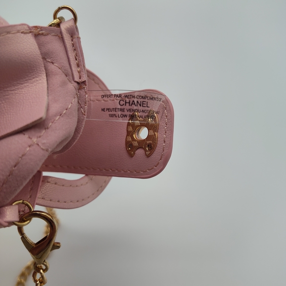 CHANEL Mini Bag Earbud Holder Blush Pink Gold CC Chain Micro Bag Charm Gift GWP - Picture 3 of 6